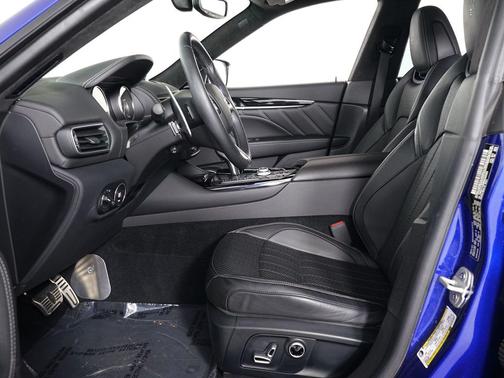 Blue 2022 Maserati Levante Modena
