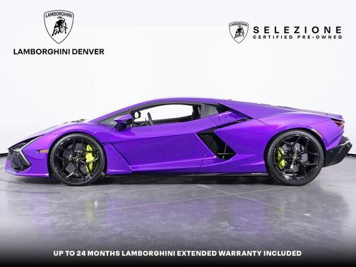 2024 Lamborghini Revuelto Base