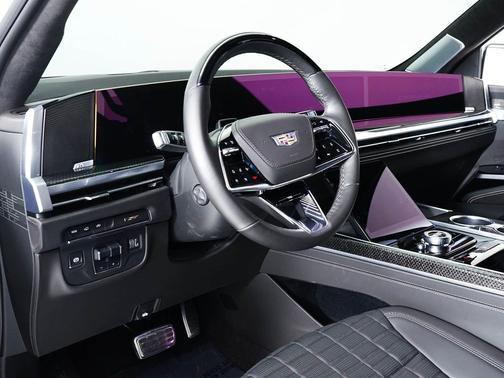 Crystal White Tricoat 2025 Cadillac Escalade V-Series