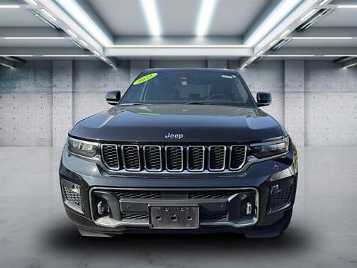 2022 Jeep Grand Cherokee Overland