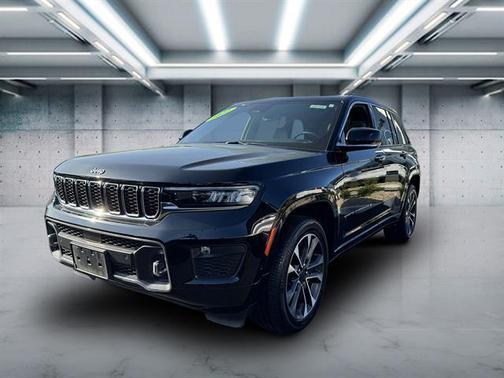 2022 Jeep Grand Cherokee Overland