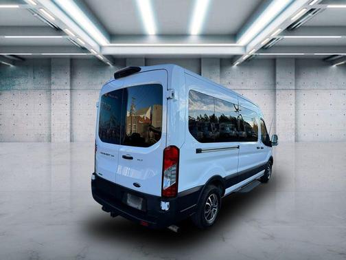 2022 Ford Transit-350 XLT