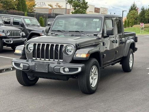 2021 Jeep Gladiator Sport