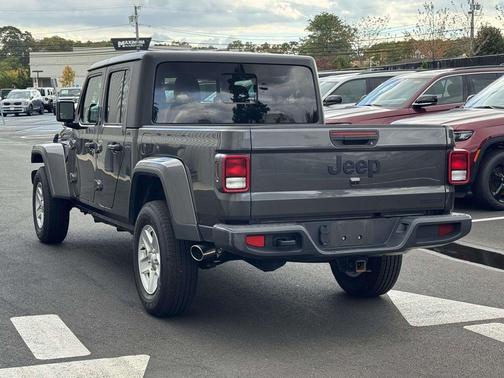 2021 Jeep Gladiator Sport
