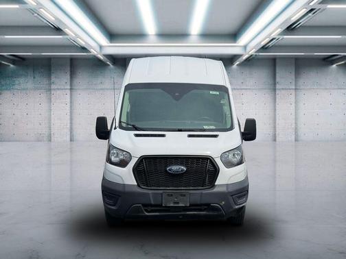 2022 Ford Transit-250 Base