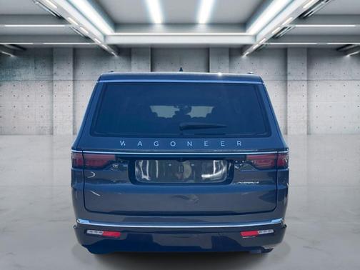 Metallic 2025 Jeep Wagoneer Series II