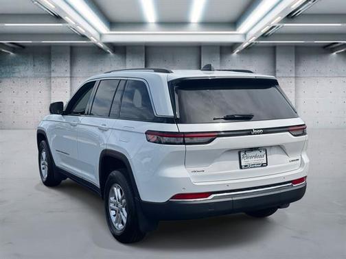 2022 Jeep Grand Cherokee Laredo