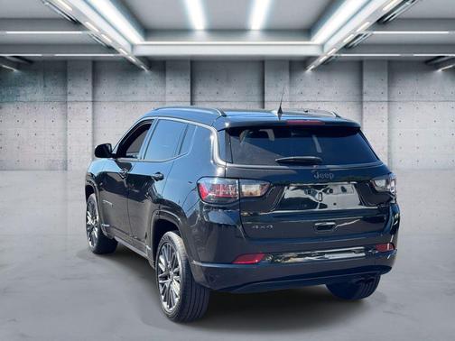 2022 Jeep Compass Altitude