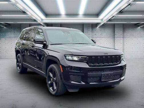 2022 Jeep Grand Cherokee L Laredo