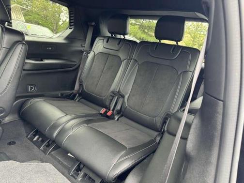 2022 Jeep Grand Cherokee L Laredo