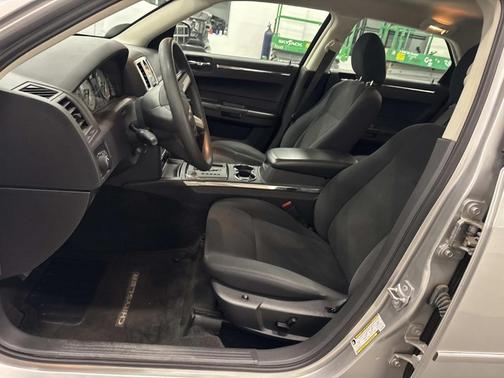 2009 Chrysler 300 LX