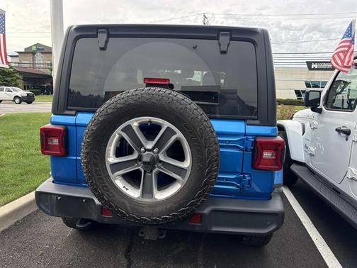 Hydro Blue Pearl 2022 Jeep Wrangler Unlimited Sahara