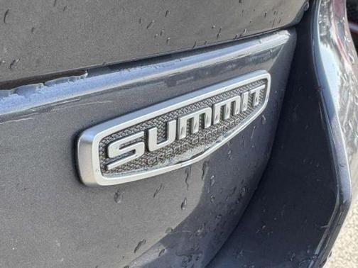 2022 Jeep Grand Cherokee Summit