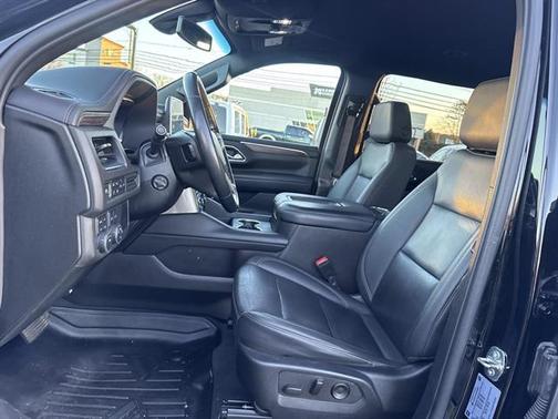 2022 Chevrolet Suburban LT