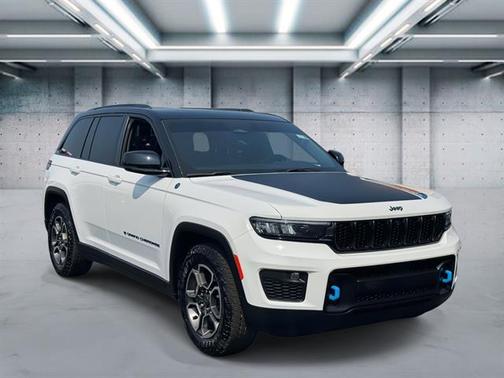 2023 Jeep Grand Cherokee 4xe Trailhawk