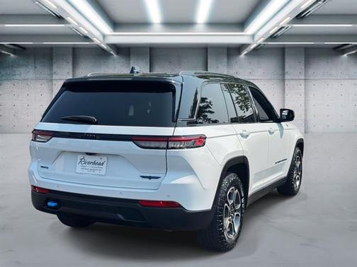 2023 Jeep Grand Cherokee 4xe Trailhawk