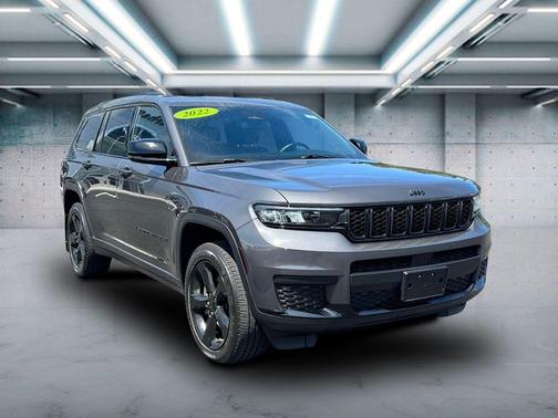 2022 Jeep Grand Cherokee L Laredo