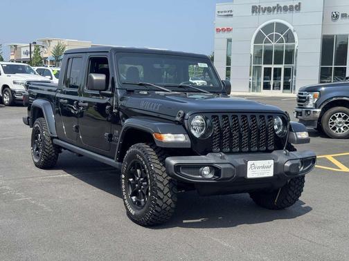 2022 Jeep Gladiator Sport