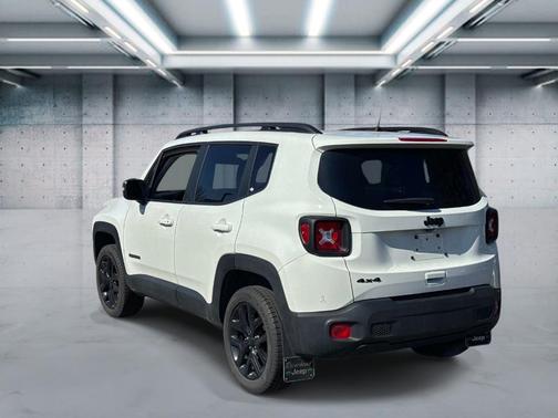 Alpine White 2023 Jeep Renegade Altitude
