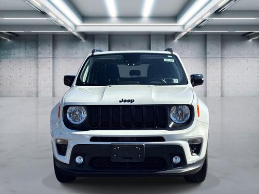 Alpine White 2023 Jeep Renegade Altitude