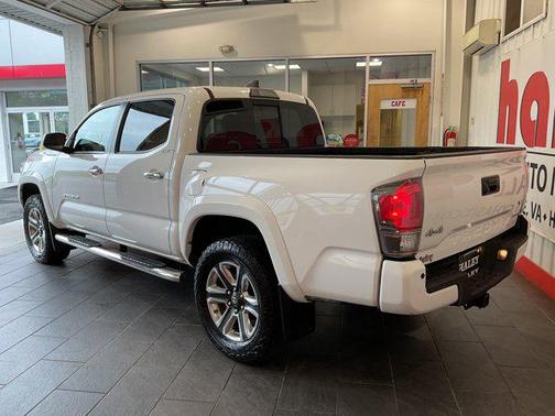 2017 Toyota Tacoma Limited