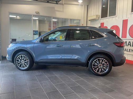 2026 Ford Escape PHEV Base