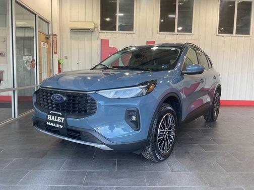 2026 Ford Escape PHEV Base