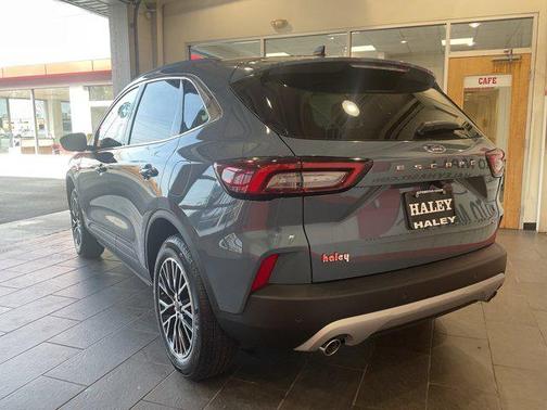 2026 Ford Escape PHEV Base