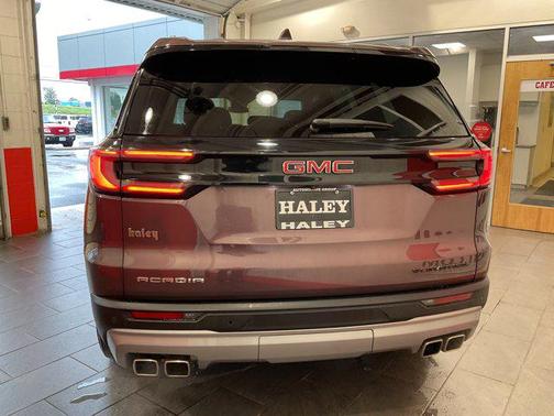 2025 GMC Acadia FWD Elevation