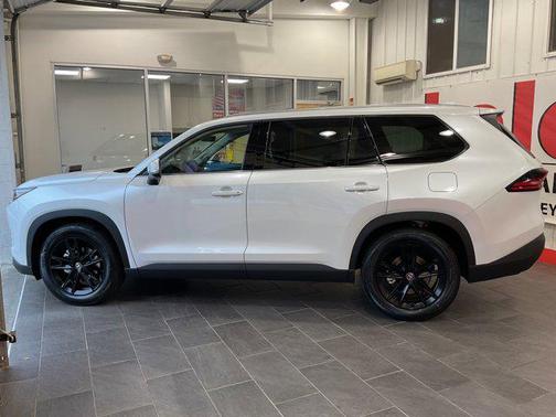 2026 Toyota Grand Highlander Hybrid Limited