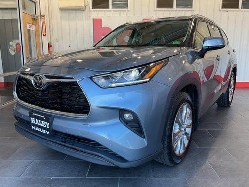 2022 Toyota Highlander Limited
