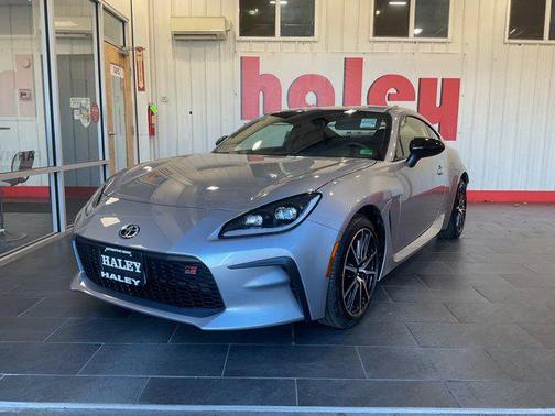 2025 Toyota GR86 Base