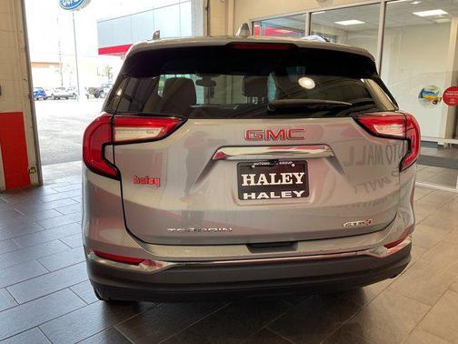 2023 GMC Terrain AWD AT4
