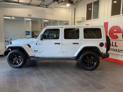 2022 Jeep Wrangler Unlimited Sahara