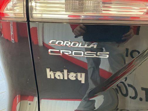 2025 Toyota Corolla Cross LE