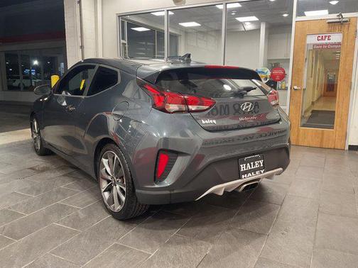 2020 Hyundai Veloster 2