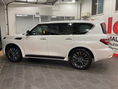 2023 Nissan Armada Platinum 4WD
