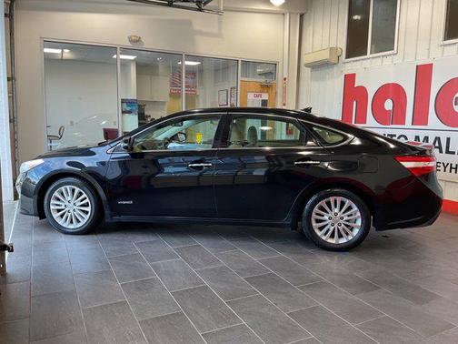 2014 Toyota Avalon Hybrid XLE Premium