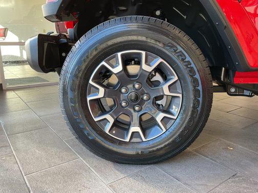 2025 Jeep Gladiator Sport S