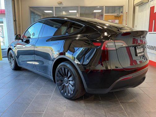 2024 Tesla Model Y Long Range Dual Motor All-Wheel Drive