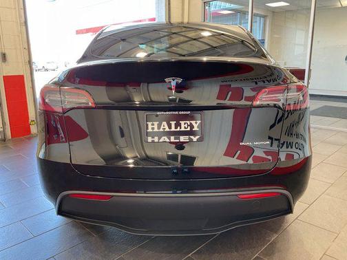 2024 Tesla Model Y Long Range Dual Motor All-Wheel Drive