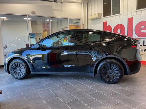 2024 Tesla Model Y Long Range Dual Motor All-Wheel Drive