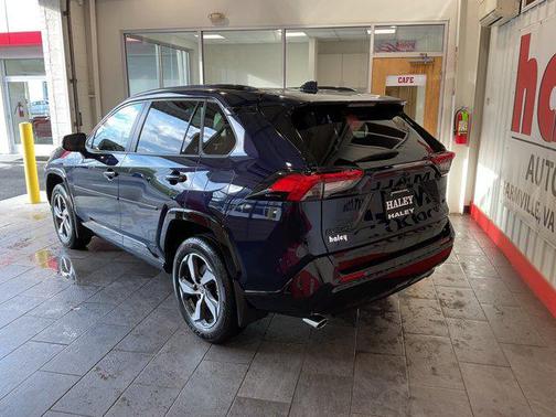 2025 Toyota RAV4 Hybrid SE