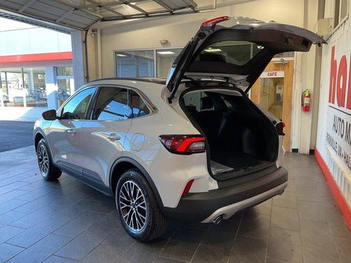 2026 Ford Escape PHEV Base