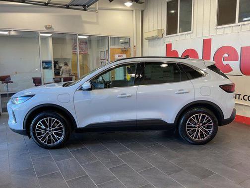 2026 Ford Escape PHEV Base