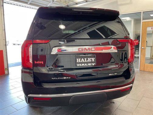 2022 GMC Yukon SLT