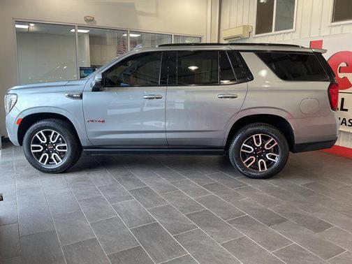 2023 GMC Yukon 4WD AT4