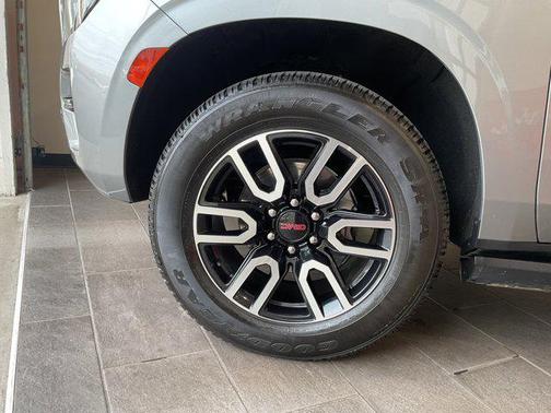 2023 GMC Yukon 4WD AT4