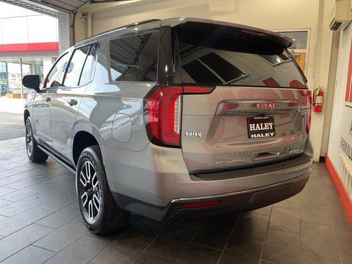 2023 GMC Yukon 4WD AT4