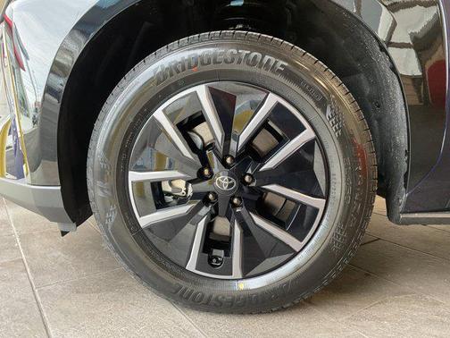 2026 Toyota bZ XLE Plus